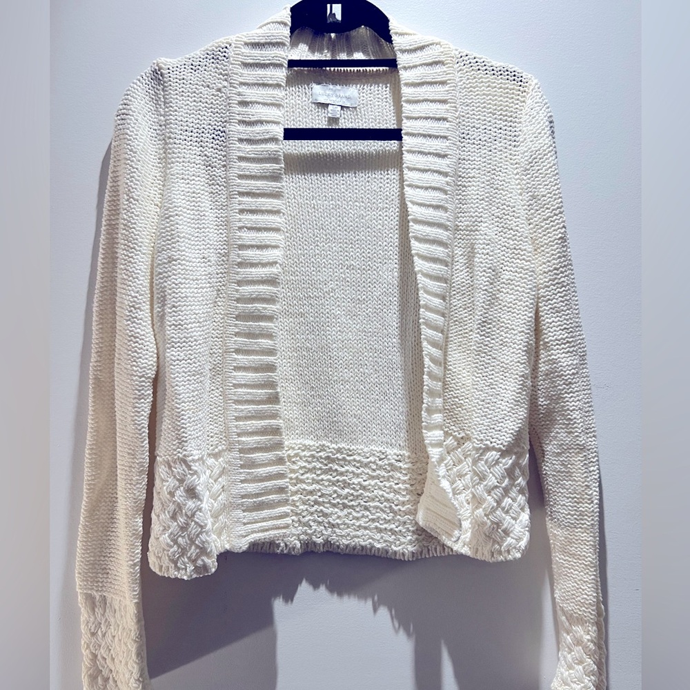 Lucky Brand white cardigan sweater. SZ S. 100% cotton. open style. Like new.